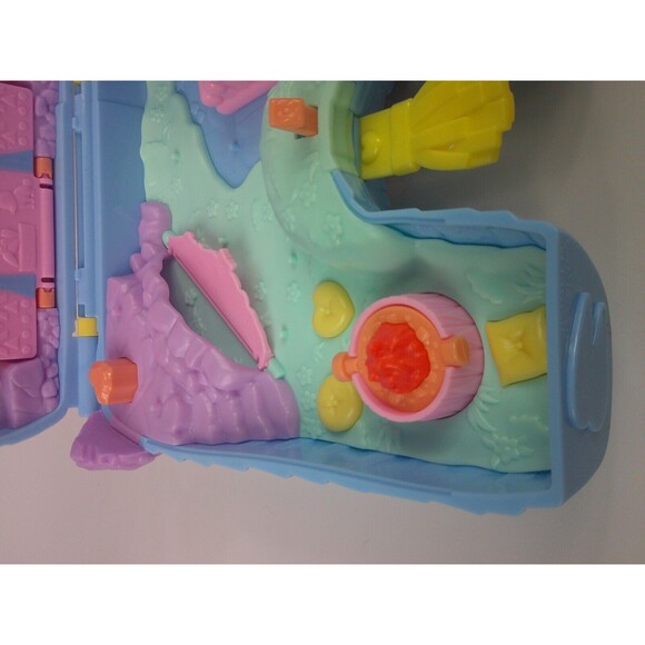 Polly Pocket Pajama Party Llama Party Foldable Carrying Playset Case 2021 Mattel - Picture 5 of 5